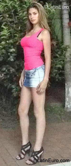 Date this georgeous Colombia girl Luz from Bogota CO11018