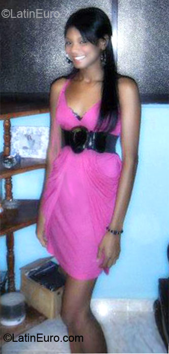 Date this attractive Dominican Republic girl Mandy from Puerto Plata DO12028