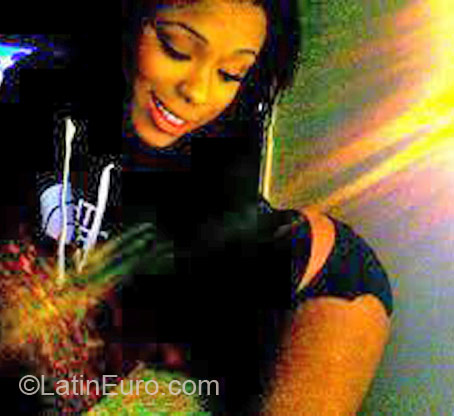 Date this hot Jamaica girl Kitten from Kingston JM683