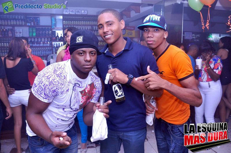 Date this pretty Dominican Republic man Erickson navarr from Santo Domingo DO12108