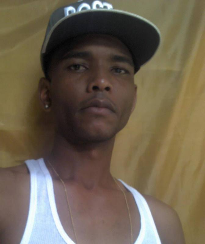 Date this hot Dominican Republic man Carlos julio from Alemania DO12175