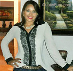good-looking Dominican Republic girl Estefani from Santo Domingo DO12270