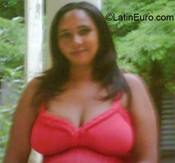 Date this fun Dominican Republic girl ROSALEIDA from Santo Domingo DO12271