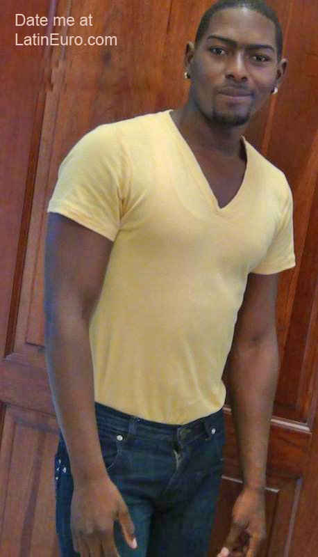 Date this charming Dominican Republic man Manuel from Santo Domingo DO12285