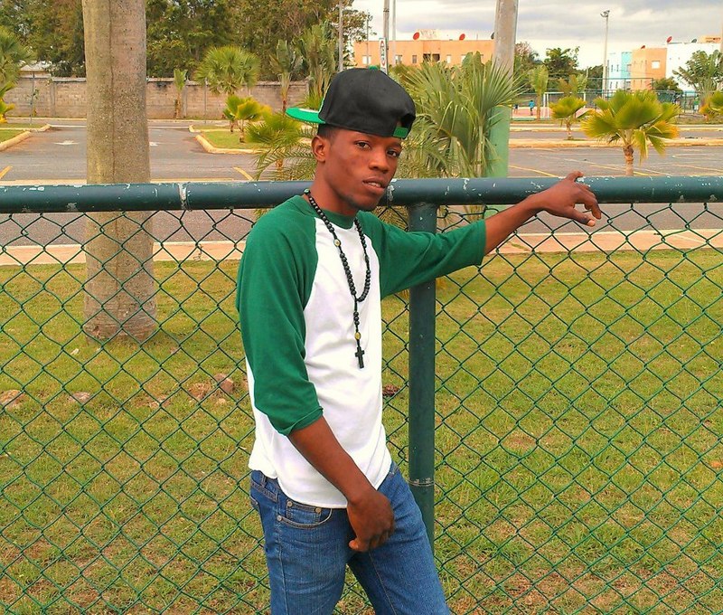 Date this funny Haiti man Evens from Port Au Prince HT32