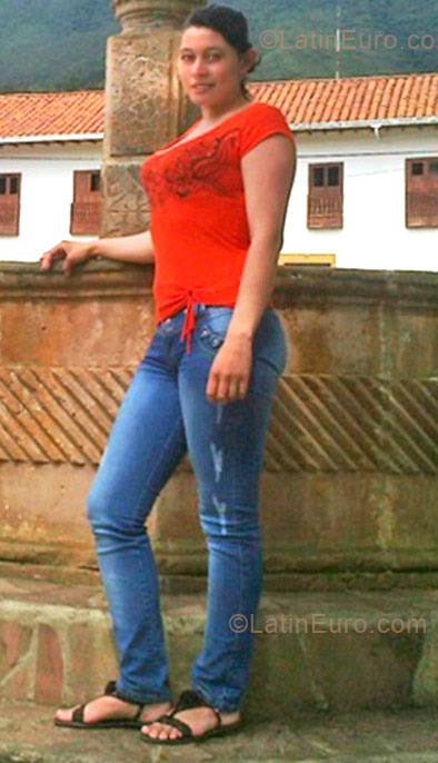 Date this delightful Colombia girl Aydibe from Bogota CO11314