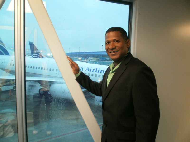 Date this exotic Dominican Republic man Victor manuel from Santo Domingo DO12528