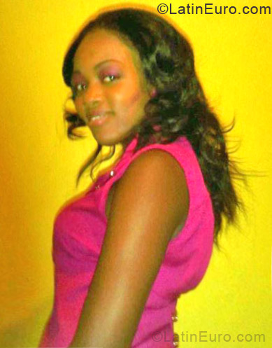 Date this stunning Jamaica girl Shonika from Kingston JM777