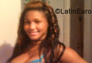 Date this nice looking Dominican Republic girl Angela from Santiago DO14285