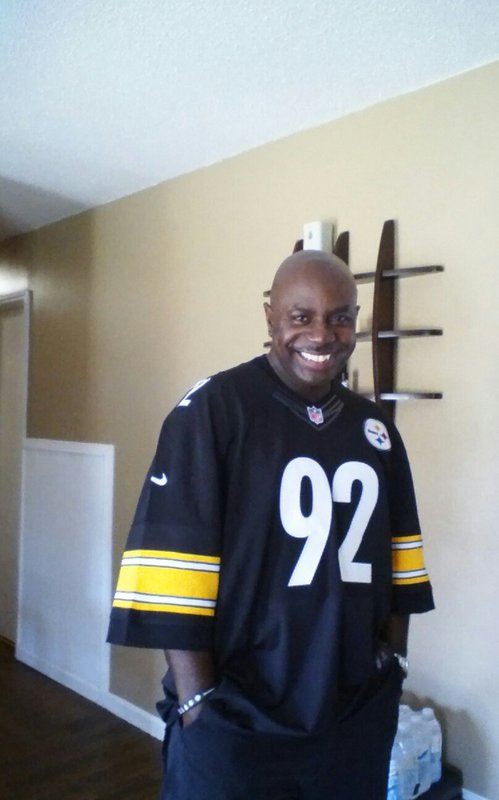 Date this funny United States man Oneladyneeded from Atlanta DO12670