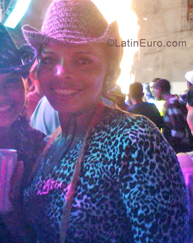 Date this voluptuous Brazil girl Valdireni from Belem BR7169