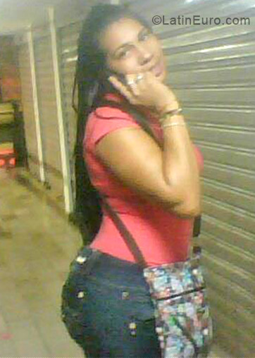 Date this athletic Colombia girl Violeta from Cali CO11491