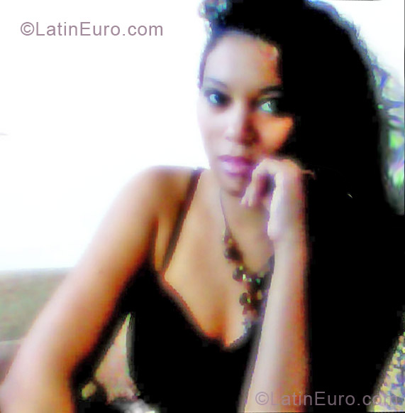 Date this foxy Brazil girl Mayara from Campinas BR7182