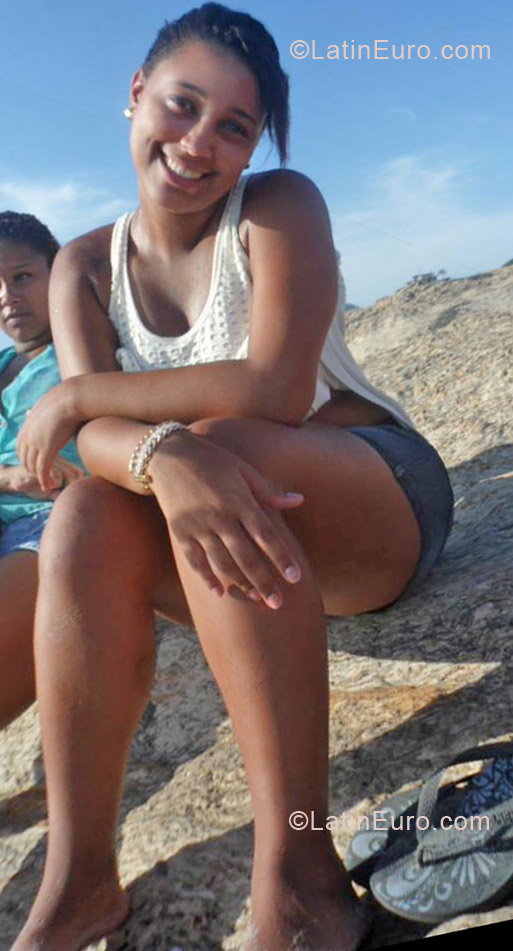 Date this good-looking Brazil girl Kassiani from Rio De Janeiro BR7183