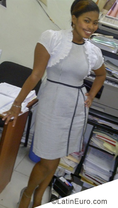 Date this athletic Dominican Republic girl Luisa from Romana DO13333