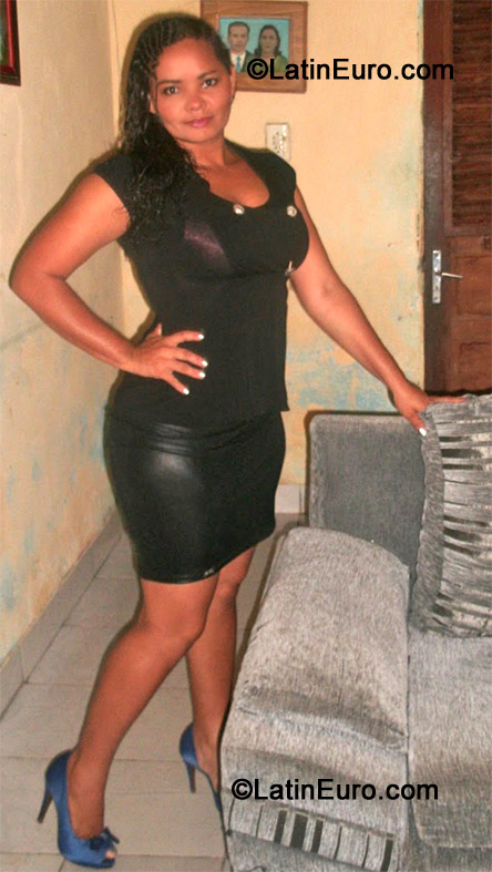 Date this passionate Brazil girl Eliniuza from Natal BR7205