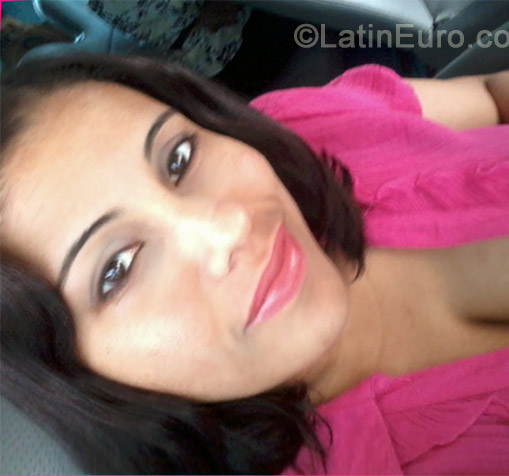 Date this passionate Dominican Republic girl Belkys from Mao DO13161