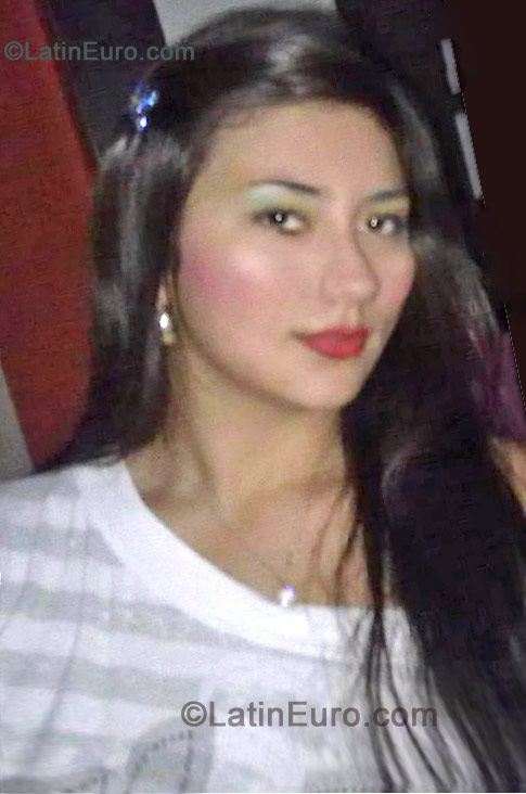 Date this foxy Colombia girl Linda lopez from Bucaramanga CO11732