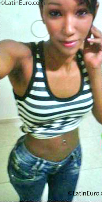 Date this georgeous Dominican Republic girl Dioscairy from Santiago DO13720