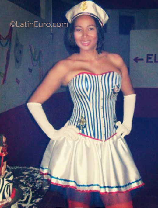 Date this young Brazil girl Tatiane from Rio De Janeiro BR7349