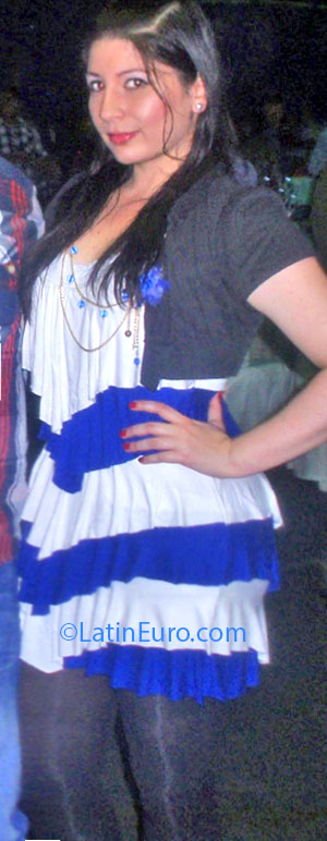 Date this voluptuous Colombia girl Eliana from Pereira CO11883