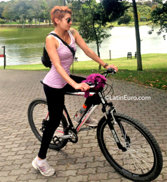 Date this exotic Colombia girl Julieth sarmien from Bogota CO11890