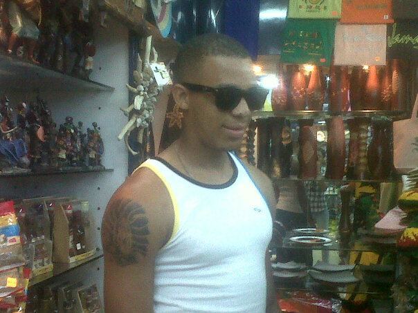 Date this georgeous Jamaica man Rojel from Kingston JM937