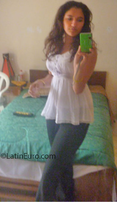 Date this pretty Colombia girl Carolina from Ibague CO11916