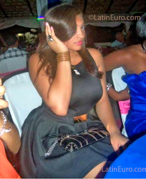 Date this good-looking Dominican Republic girl Lisandra from Santiago DO14210
