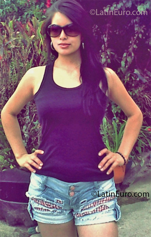 Date this funny Colombia girl Lucia from Cali CO12008