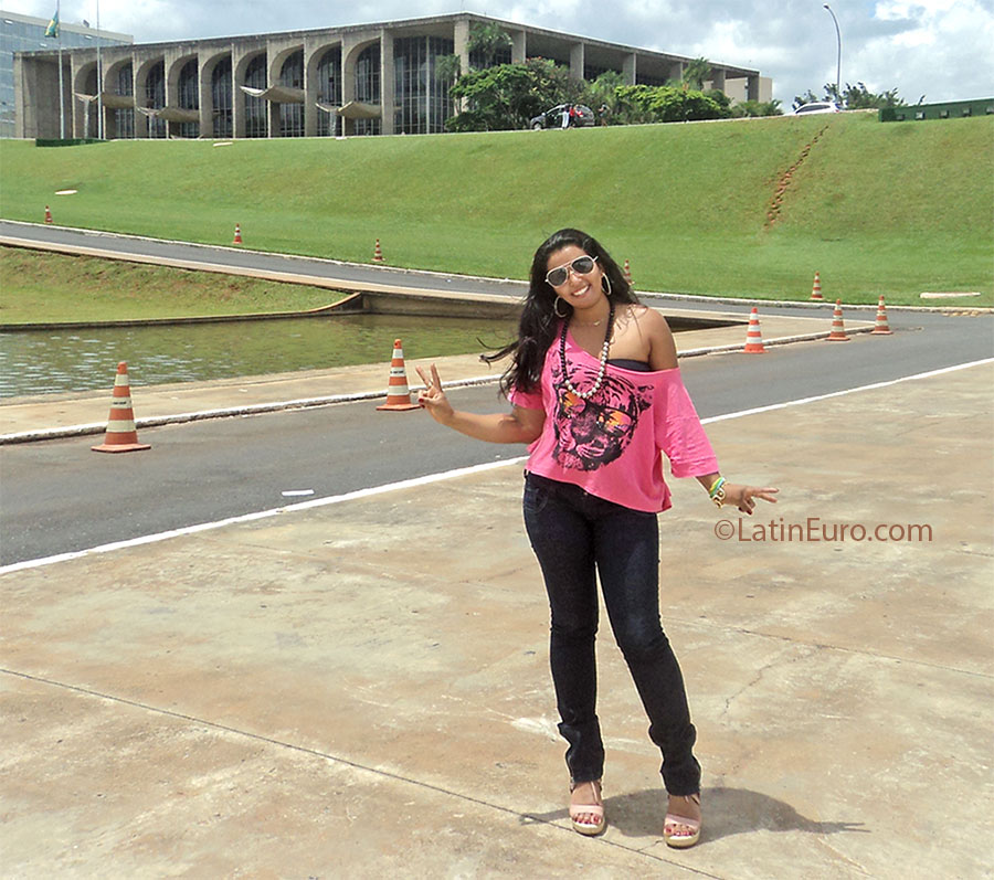 Date this exotic Brazil girl Doriane from Brasilia BR7441