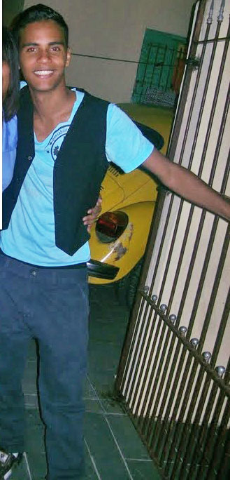 Date this young Brazil man Diego from Sao Paulo BR7473