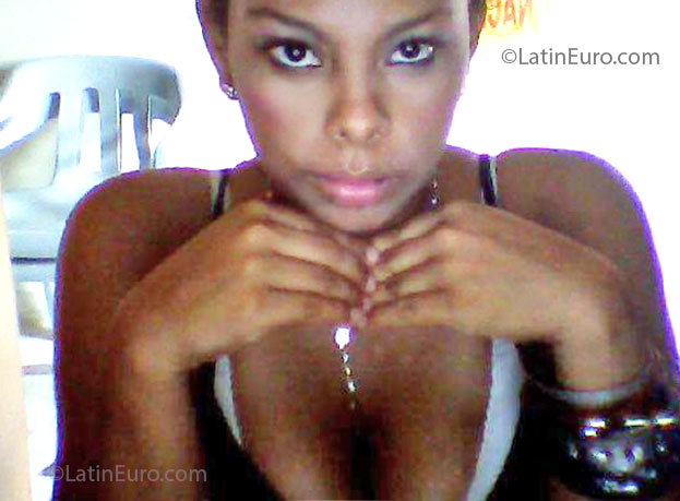 Date this fun Colombia girl Ladi from Barranquilla CO12127