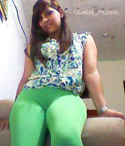 Date this charming Dominican Republic girl Keyla from Santiago DO14410