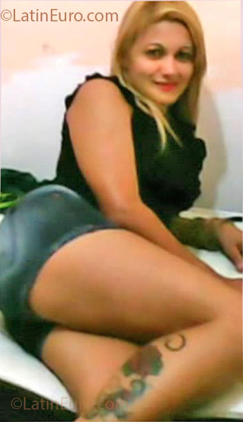 Date this voluptuous Brazil girl Bianca from Maceio BR7520