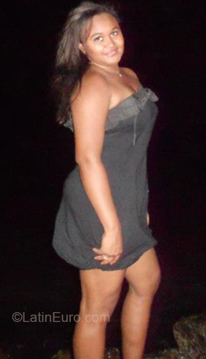 Date this cute Brazil girl Mary from Fortaleza BR7529