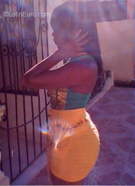 Date this young Dominican Republic girl Narcisa from Higuey DO14695