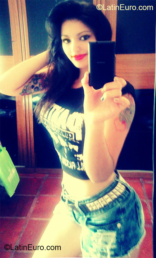 Date this charming Brazil girl Jaine from Valinhos BR7558