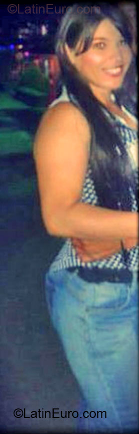 Date this sensual Colombia girl Fanory from Bogota CO12483