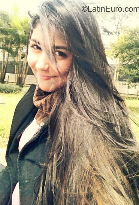 Date this beautiful Brazil girl Shana from Sao Paulo BR7632