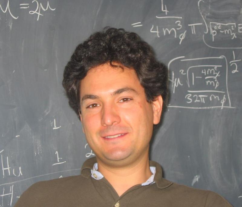 Date this fun Netherlands man Yolokwiebus from Rotterdam NL223