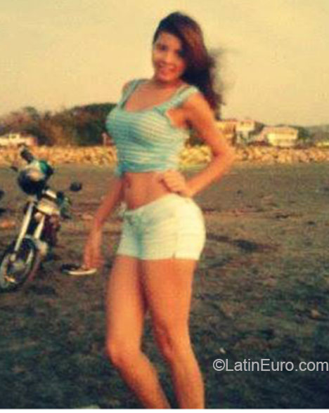 Date this funny Colombia girl Jezi from Barranquilla CO12618