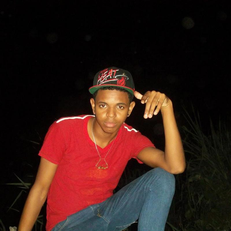 Date this fun Dominican Republic man Franklin from Santo Domingo DO15320