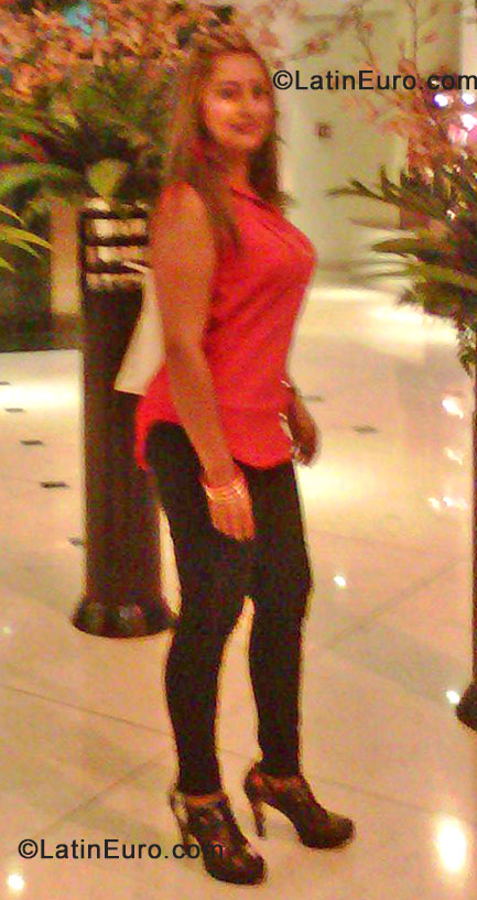 Date this cute Colombia girl Monica from Medellin CO12745