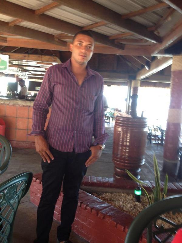 Date this good-looking Dominican Republic man Arturo romero from Santo Domingo DO15479