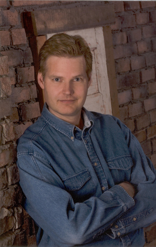 Date this sensual Equatorial Guinea man Burningblue from  CA571