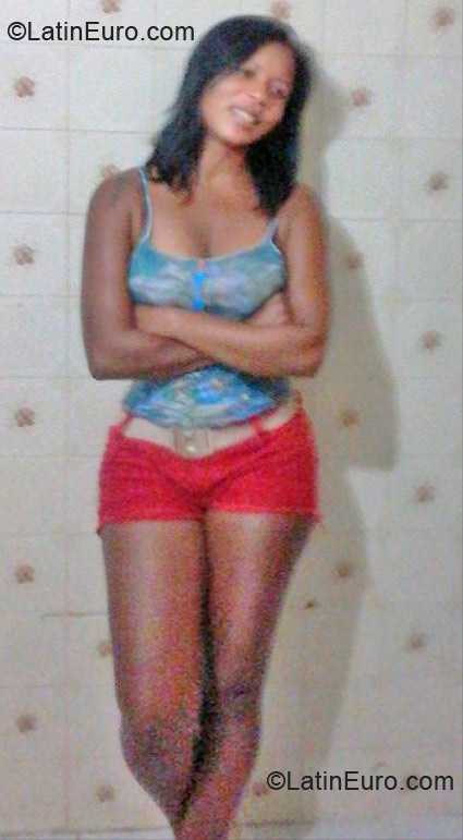 Date this voluptuous Brazil girl Gilmara from Recife BR7737