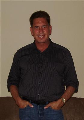 Date this attractive United States man Ben from Concord US14194