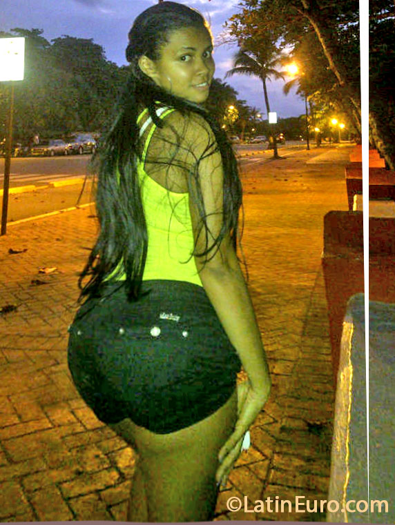 Date this delightful Dominican Republic girl Luna from Puerto Plata DO15813