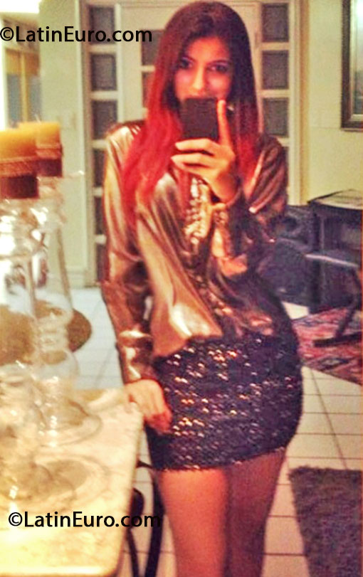 Date this georgeous Brazil girl Nathalya from Joao Pessoa BR7811